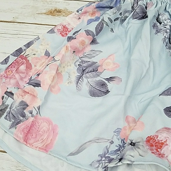 *HP* NEW V-Neck Ruffle Floral Romper - Picture 6 of 7